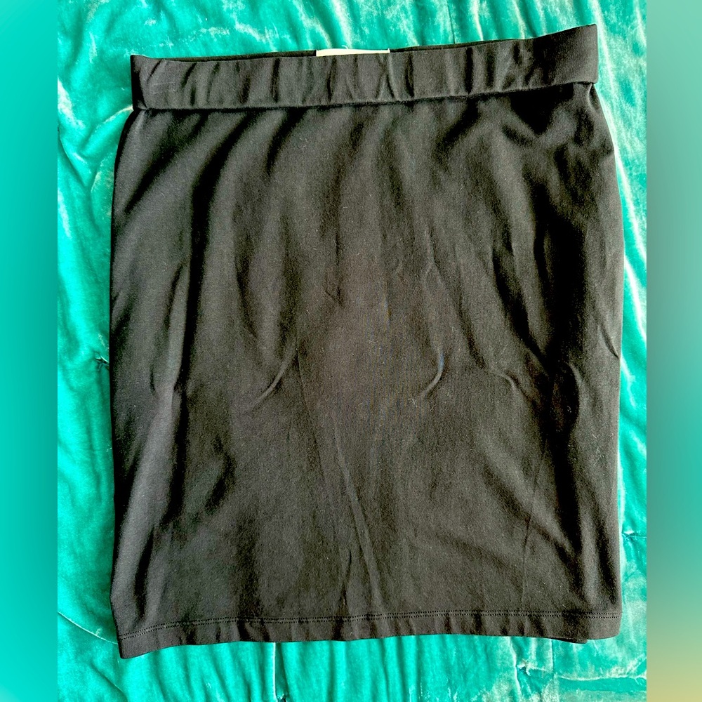 Simple Black Pencil Skirt
